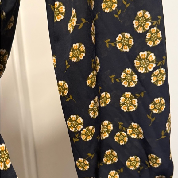 LOFT Navy Daisy Wrap Top - Picture 8 of 9